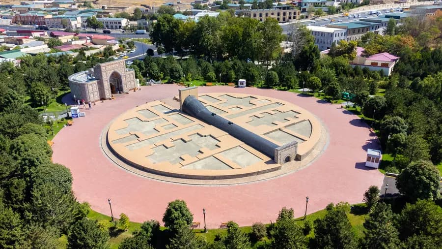 Afrasiab and the observatory